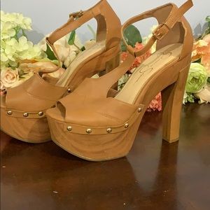 Jessica Simpson platform heels size 9.5